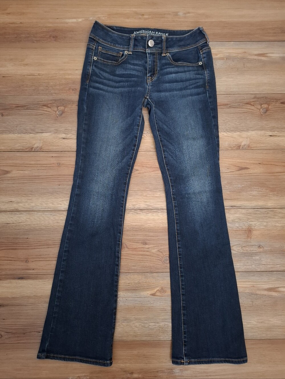 American Eagle Outfitters Women's Kick Boot Jeans Size 4 Dark Distressed